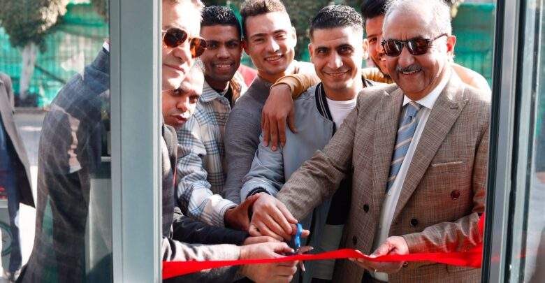 ئيس نادي البنك الأهلي يفتتح نادي البنك الأهلي ستور