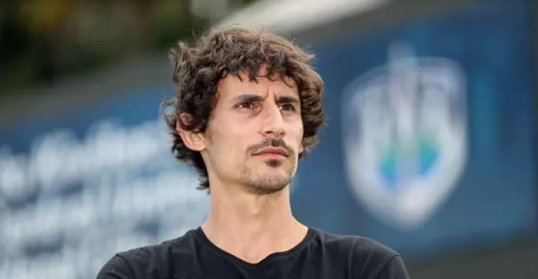 مدرب أوكلاند سيتي