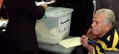 حسن حمدي يُدلي بصوته فى انتخابات الأهلي