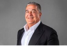 ياسين منصور