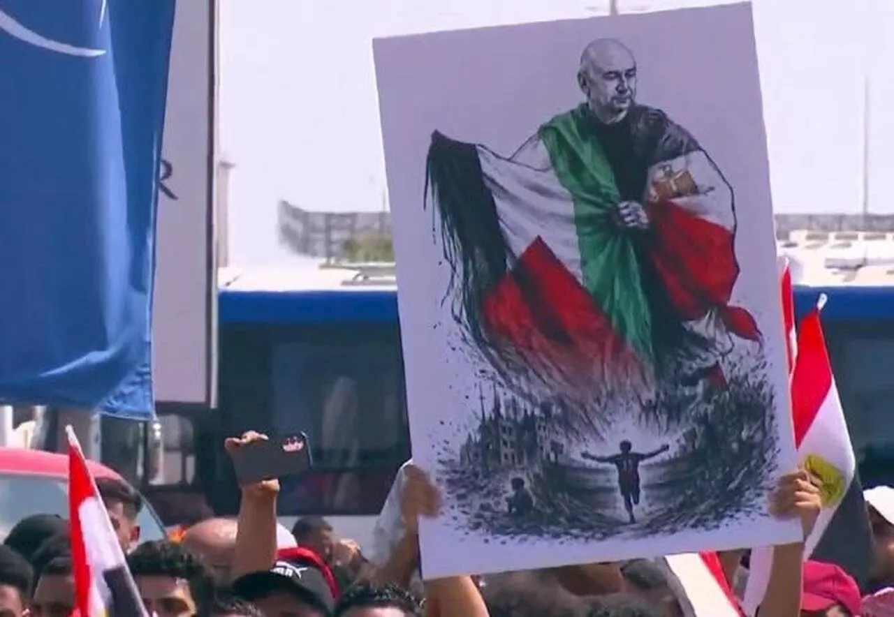 وصول بعثة منتخب مصر