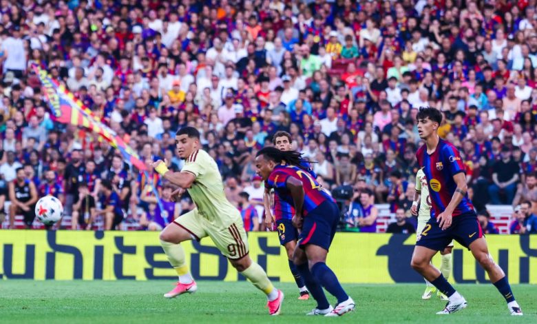 الأهلي وبرشلونة